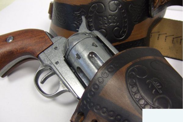 HOLSTER EN CUIR POUR DEUX REVOLVERS - Image 2